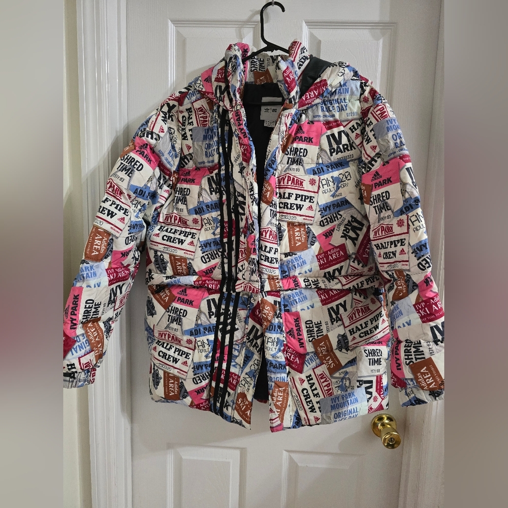 Ivy park graphic puffer